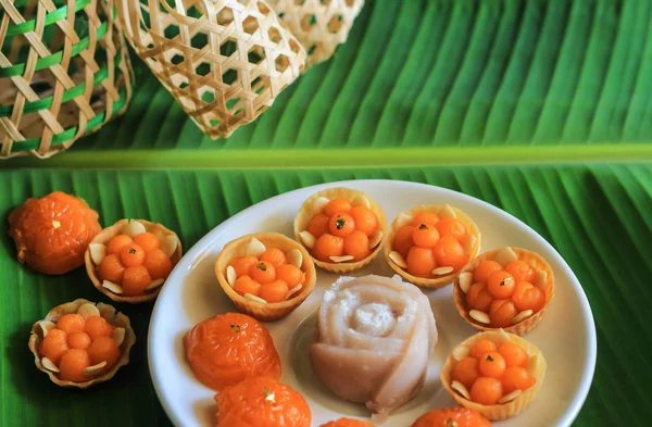 Geleneksel Tay Tatlısı, yapay tay tatlılarının yakın çekimi