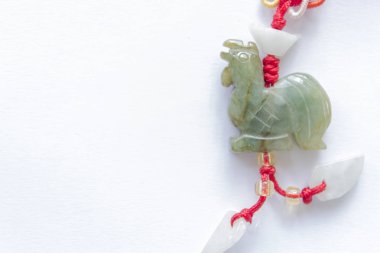 Zodyak Tavuk Yeşim Kolye. Şanslı maskot.