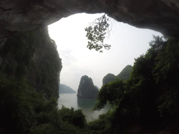 Hermoso Paisaje Marino Con Rocas Bai Long Bay Vietnam — Foto de Stock