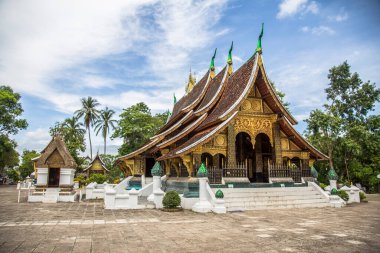 Luang Prabang, Laos - Ağustos 2017 Luang Prabang 'daki Wat Xieng Tangası