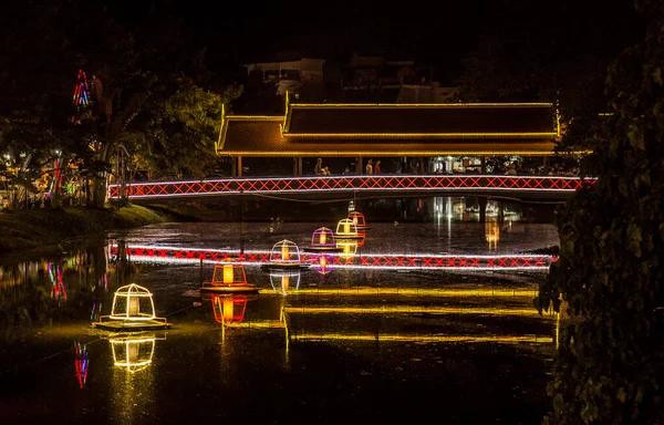 夜の中国の都市は — ストック写真