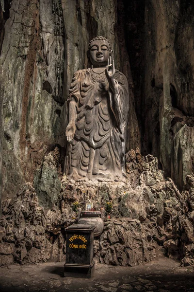 Nang Vietnam Augustus 2017 Beeldhouwkunst Van Een Bruine Boeddha Het — Stockfoto