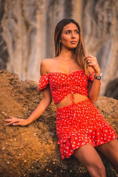 Young Brunette Caucasian Woman Red Dress Beach Itzurrun Town Zumaia — Stock Photo, Image