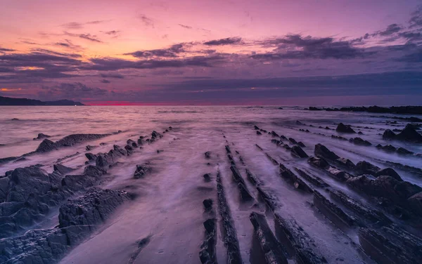 Larga Exposición Playa Sakoneta Hermoso Flysch Localidad Deba Extremo Occidental — Foto de Stock