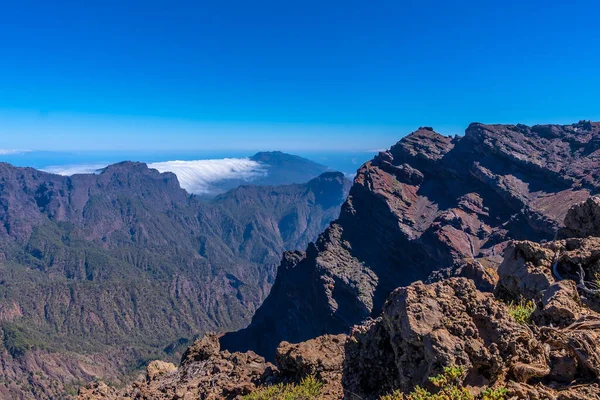 Caldera de Taburiente, La Palma, Kanarya Adaları 'ndaki Roque de los Muchachos ulusal parkının manzarası. İspanya