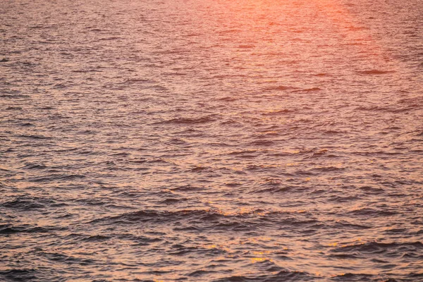 Natuurlijke Winderige Golven Zonsondergang Verlichting — Stockfoto