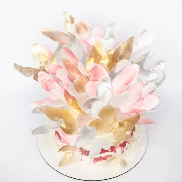 A wedding cake. Festive white cake with butterflies — Stock Photo, Image