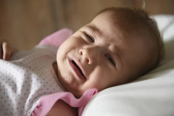 Portrét Baby Girl Pláč — Stock fotografie