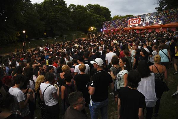 Novi Sad Serbien Juli 2019 Besökare Anländer Till Exit Festival — Stockfoto