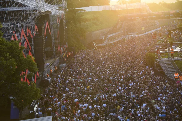 Novi Sad Serbia July 2019 Visitors Exit Festival Dance Dance — Stock Photo, Image