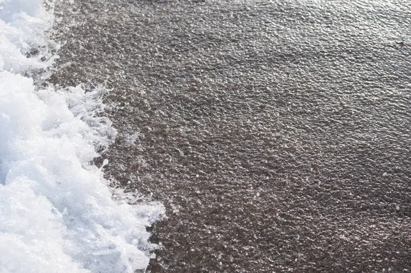 Biała Piana Fali Morskiej Piasku Wybrzeżu Miejscem Tekst Może Być — Zdjęcie stockowe