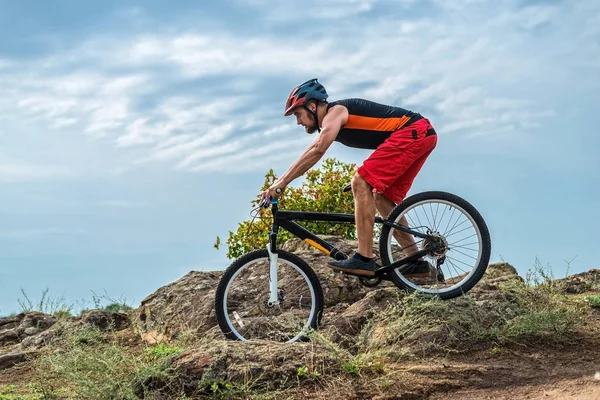 Professional Cyclist Coming Rock Free Space Extreme Sport Mtb — Stock Photo, Image
