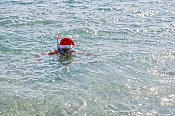 Mannen Jultomten Hatt Och Dykning Mask Jul Bakgrund Med Kopia — Stockfoto