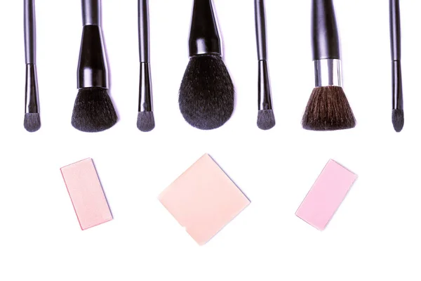 Professional make-up brushes and makeup items: blush, eye shadow — Stock Photo, Image