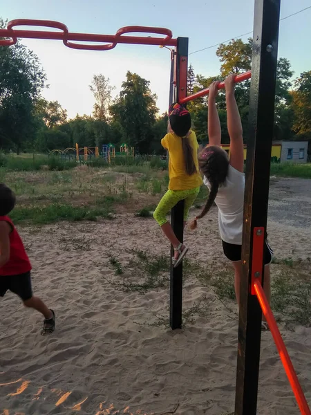 Детская Площадка Городском Парке — стоковое фото