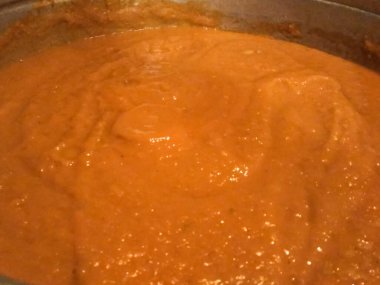 Tencereye havyar yakın plan.