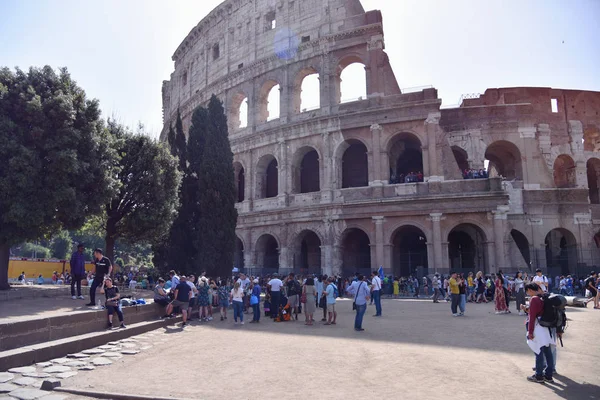 Ρώμη, Ιταλία-2019 Ιουνίου-Κολοσσαίο στη Ρώμη. Το Κολοσσαίο είναι το m — Φωτογραφία Αρχείου