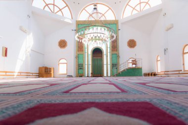 Bosna-Hersek 'in Travnik kentindeki Kalibunar camii, içişleri, j