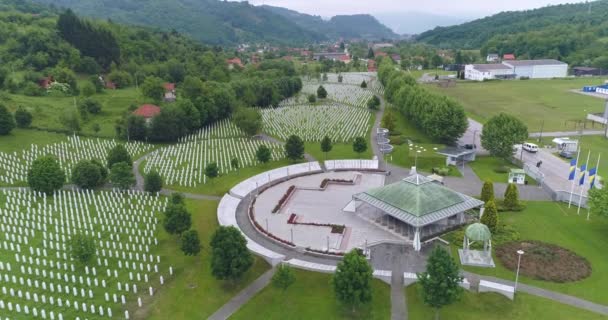 Srebrenica Bósnia Herzegovina Junho 2020 Memorial Cemitério Srebrenica Potocari Para — Vídeo de Stock