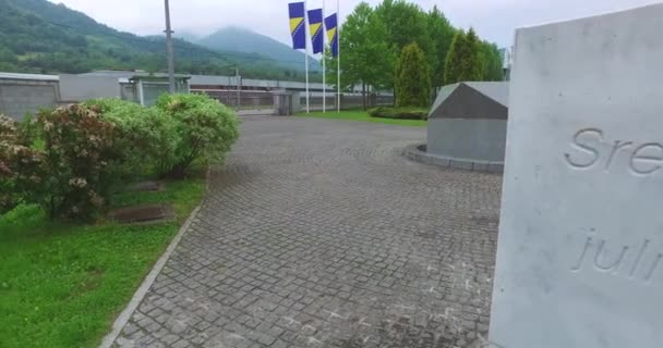 Srebrenica Bosnië Herzegovina Juni 2020 Srebrenica Potocari Gedenkteken Begraafplaats Voor — Stockvideo