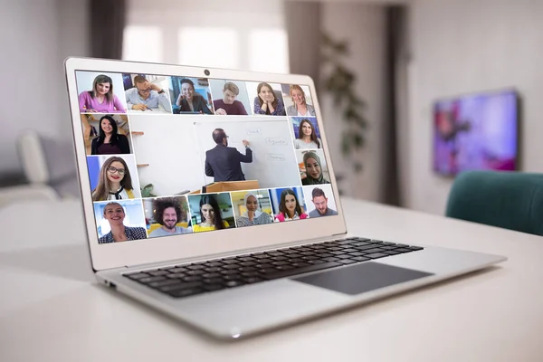Fjärrundervisning Online Digital Videokonferenschatt Med Studenter Undervisning Och Inlärning Hemifrån — Stockfoto