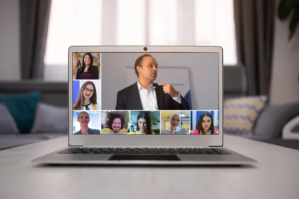 Fjärrundervisning Online Digital Videokonferenschatt Med Studenter Undervisning Och Inlärning Hemifrån — Stockfoto