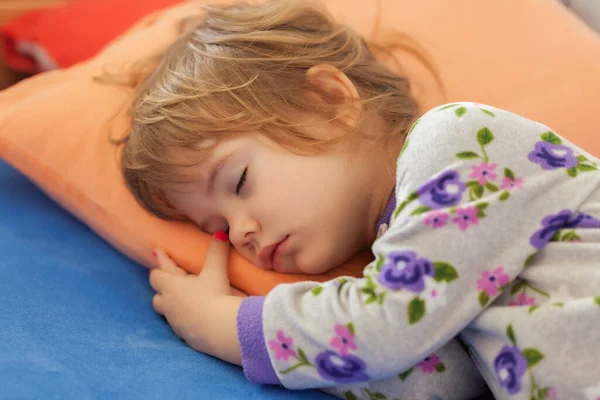 Little Girl Sleeps Pajamas Large Pillow — Stock Photo, Image