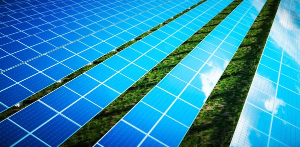 Hermoso Reflejo Las Nubes Las Células Solares Azules Una Gran —  Fotos de Stock