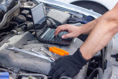 Otomatik mekanik siyah dizüstü bilgisayar tanısı