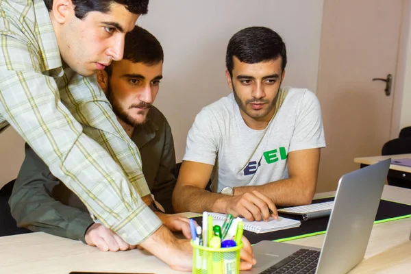 Groep Mensen Die Functie Samenwerken — Stockfoto