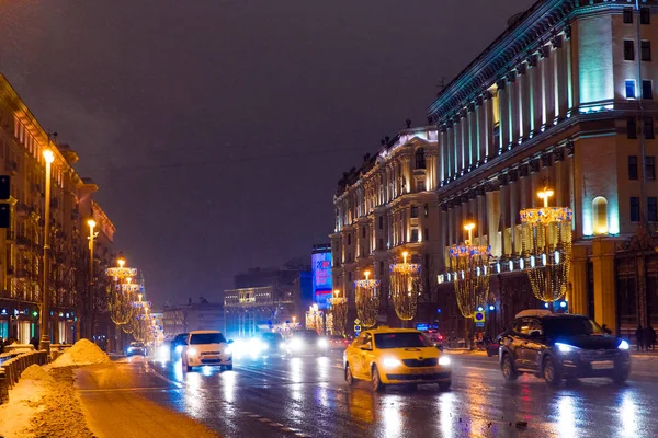 Moskova Rusya Ocak 2018 Gece Kış Kar Moskova Arabalar Otobüs — Stok fotoğraf
