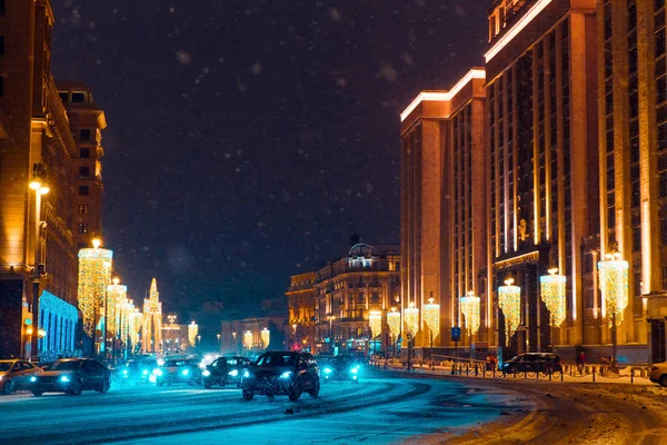 Moskova Rusya Ocak 2018 Gece Kış Kar Moskova Arabalar Otobüs — Stok fotoğraf
