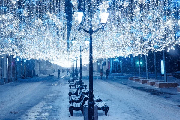 Ночь Зимой Москва Снегу Никольская Улица Украшена Новому Году — стоковое фото