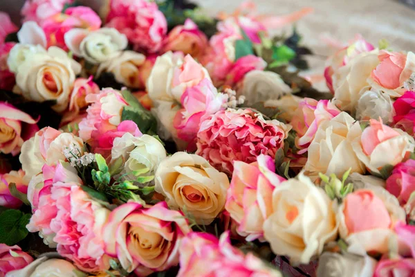 Aksesoris Pernikahan Wreath Mawar Merah Muda Untuk Pengiring Pengantin — Stok Foto