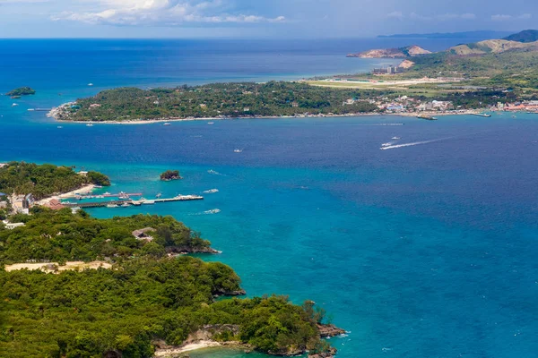 Légi kilátás a drone a gyönyörű trópusi táj — Stock Fotó