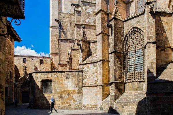 Barcelona Katalonia Hiszpania Września 2019 Szczegóły Budynków Zewnętrznych Dzielnicy Gotyckiej — Zdjęcie stockowe