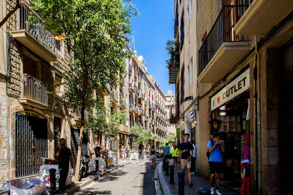 Barcelona Katalonia Hiszpania Września 2019 Nieznani Ludzie Spacerują Ulicami Barcelony — Zdjęcie stockowe