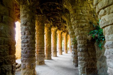 Barselona, Katalonya, İspanya, 21 Eylül 2019. Park Guell, mimar Antonio Gaudi tarafından tasarlandı..