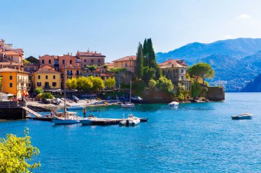 Varenna, Como Gölü, İtalya 20 Eylül 2019. Varenna, Como Gölü 'nde küçük bir kasaba. İtalya 'da Lakeside manzarası.