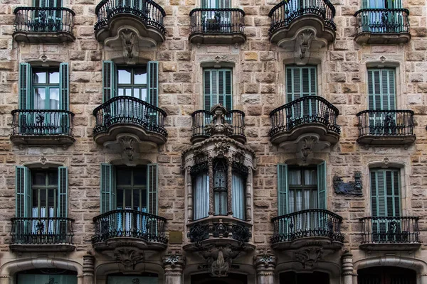 Barcelona Katalonia Hiszpania Września 2019 Szczegóły Dotyczące Zewnętrznych Budynków Historycznych — Zdjęcie stockowe