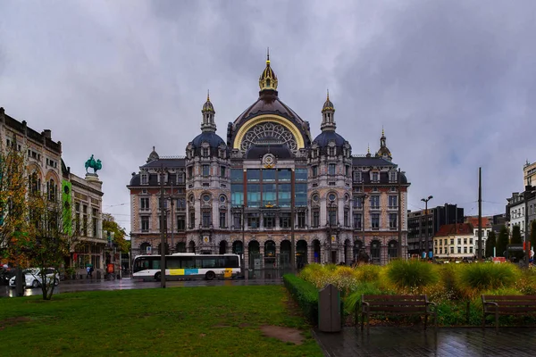 Antwerp Belgia Października 2019 Fasada Główna Monumentalnego Dworca Centralnego Antwerpii — Zdjęcie stockowe