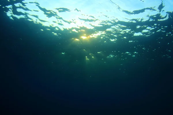 Puhdas Sininen Merivesi — kuvapankkivalokuva