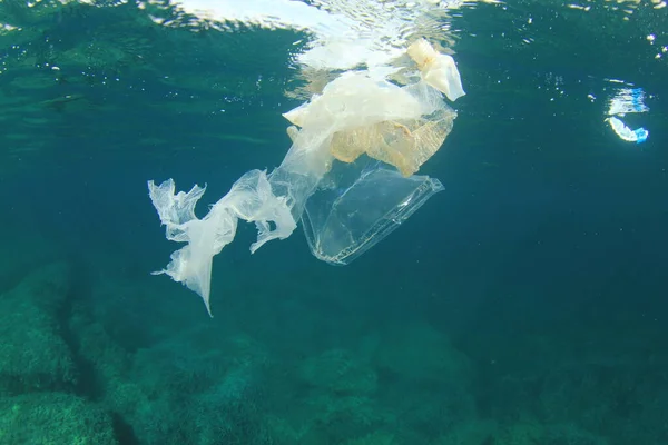 Avfallsforurensning Plast Havet Miljøproblembegrep stockbilde