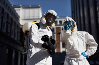 Coronavirus 'un ortaya çıkmasından dolayı şehirdeki bölgenin profesyonel dezenfekte edilmesi