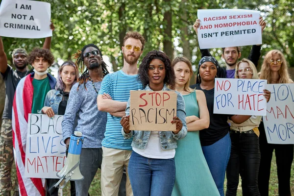 Non c'e 'posto per l'odio. I manifestanti BLM si sono riuniti — Foto Stock