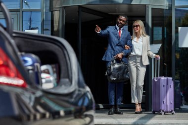 Otelin yakınında güzel bir kadın ve kişisel transfer.