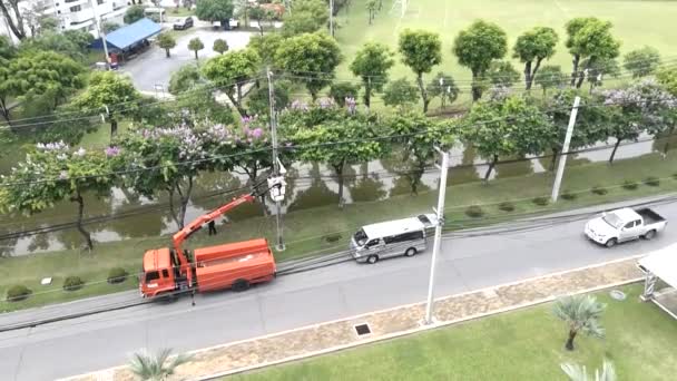 Bangkok Thailand Maart 2018 Een Paar Van Veranderingen Gloeilamp Werken — Stockvideo