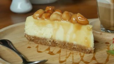 Çiçek Bahçe, Doğa arka planda