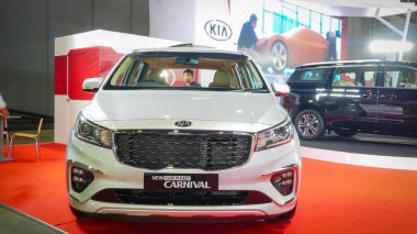 Bangkok - Temmuz 5: Bangkok Uluslararası Auto Salon 2018, en büyük ve en görkemli modifiye otomobil ve otomobil aksesuarları show Bangkok, Tayland, modifiye Araba Fuarı.