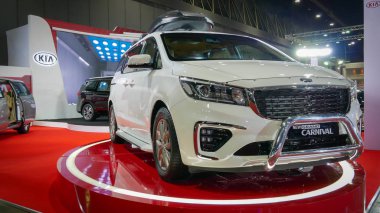Bangkok - Temmuz 5: Bangkok Uluslararası Auto Salon 2018, en büyük ve en görkemli modifiye otomobil ve otomobil aksesuarları show Bangkok, Tayland, modifiye Araba Fuarı.
